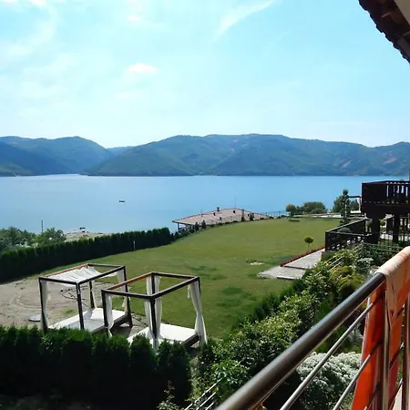 Guest house Irina 3*