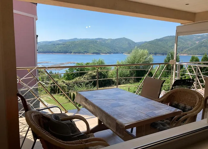 Irina Pensionat Kŭrdzhali