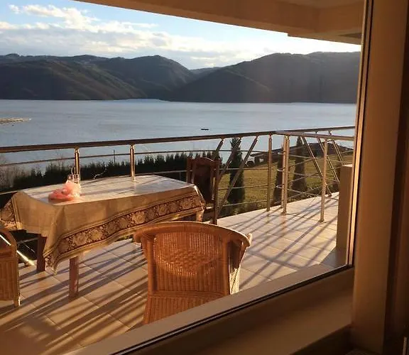 Irina Pensionat Kŭrdzhali